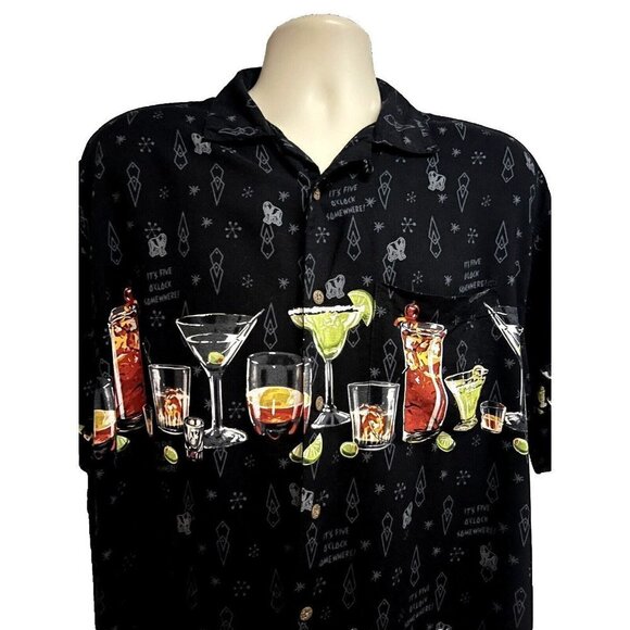 Big Dogs Black Hawaiian Button Up Camp Shirt Medium Cocktails Pocket Tropical - Picture 4 of 6